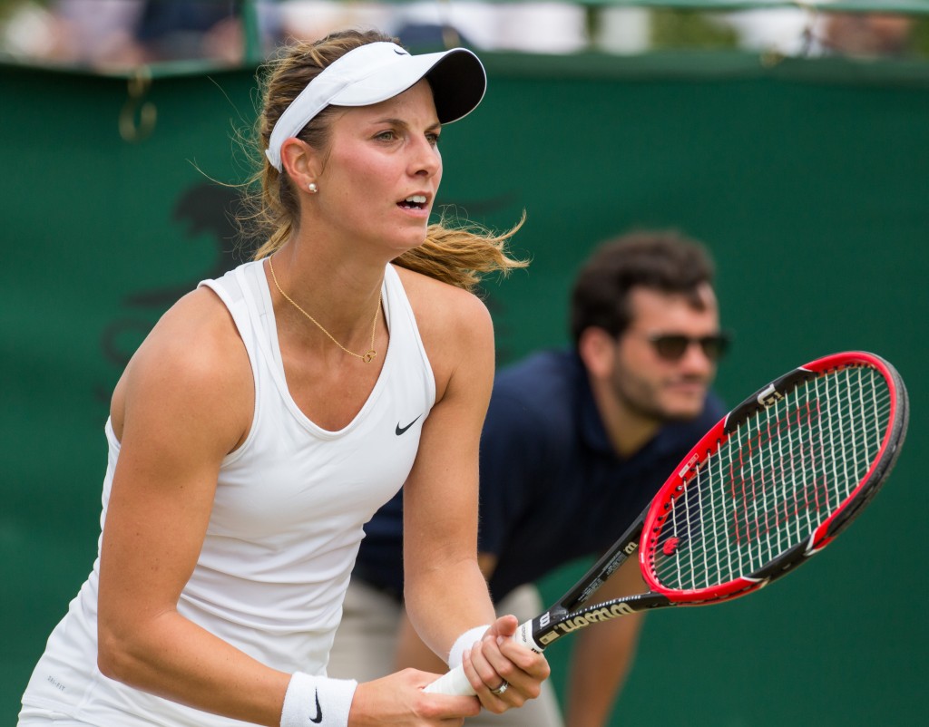 Mandy Minella enceinte de 4 mois et demi à Wimbledon - Women Sports1024 x 802