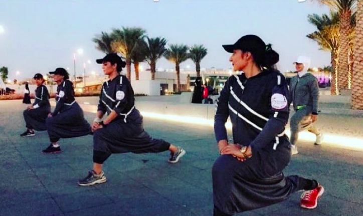 L’abaya sportive, le vêtement à la mode en Arabie Saoudite