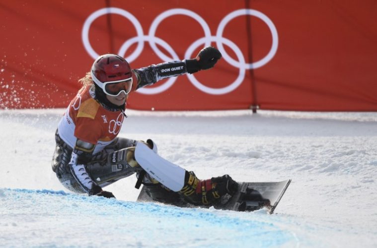 La Tchèque Ester Ledecka, sensation des Jeux Olympiques de PyeongChang 2018 avec ses deux titres en ski alpin et en snowboard, espère participer aux Mondiaux des deux disciplines cet hiver.