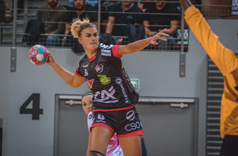 Le Brest Bretagne Handball (BBH) a mal débuté la Ligue des champions de handball en s’inclinant samedi à Copenhague (Danemark), sur le score de 32 à 28.