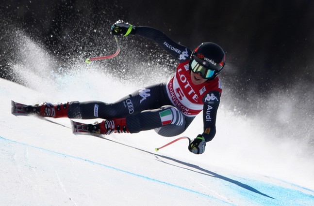 Blessée lors d'un entraînement, la championne olympique de descente, l'iItalienne Sofia Goggia, sera absente du circuit de Coupe du monde jusqu'en janvier.