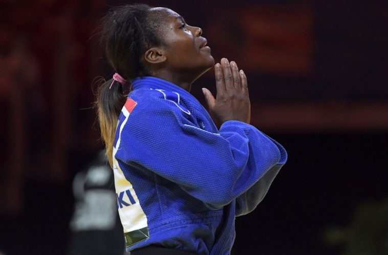 La judokate Clarisse Agbegnenou, qui a déroché cette année son 3e titre mondial, a été désignée « Championne des Championnes » françaises par L’Équipe.