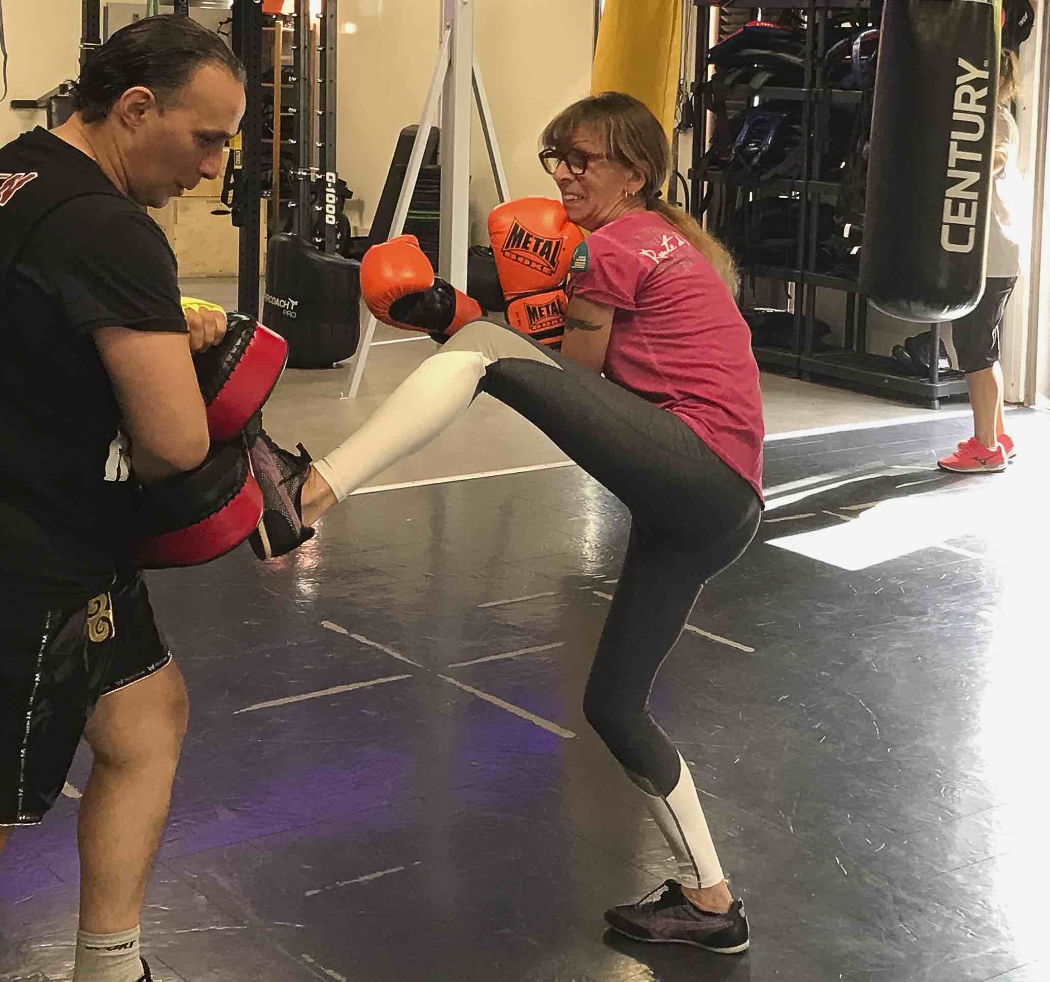 Ghyslaine n'avait jamais fait de sport de sa vie avant de s'inscrire aux cours de sweat boxing de Nourdine. Photo DR/.