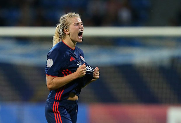 L’Olympique lyonnais a battu le Paris Saint-Germain en quart-de-finale de la Coupe de France féminine de football samedi, au Parc OL de Décines (1-0).
