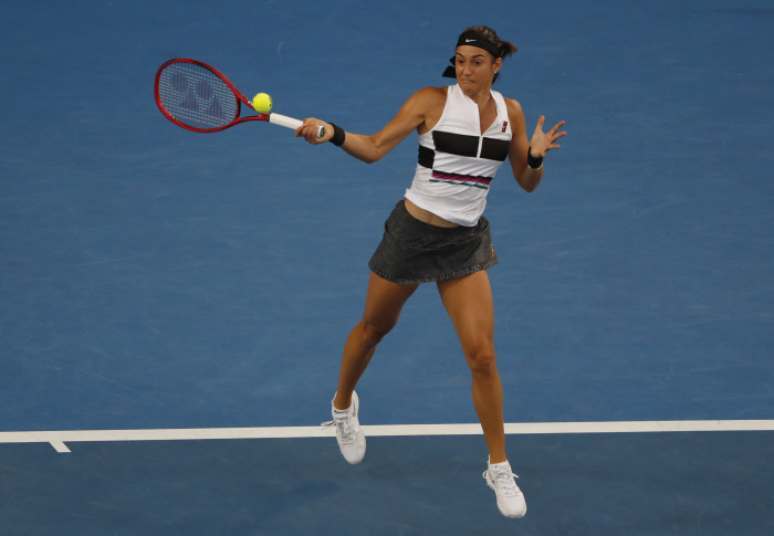 La Française Caroline Garcia, 21e mondiale, s’est inclinée en 1/8 de finale du tournoi WTA de Miami lundi face à la Tchèque Kvitova N.2 mondiale (6-3, 6-3).