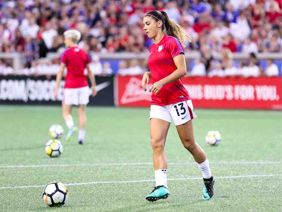 Il existe un endroit sur terre où le football féminin s’est plus rapidement et mieux développé que nulle part ailleurs : les États-Unis. Les USA sont la référence mondiale en matière de football féminin. La preuve en faits, en chiffres et en images.