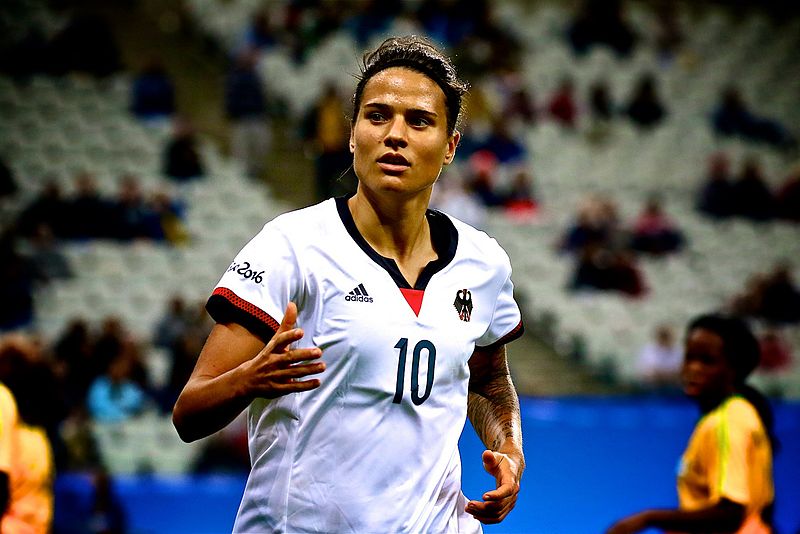 L’Allemande Dzsenifer Marozsan (OL) a été élue meilleure joueuse de D1 Féminine pour la saison 2018-2019 lors de la cérémonie de remise des Trophées UNFP.