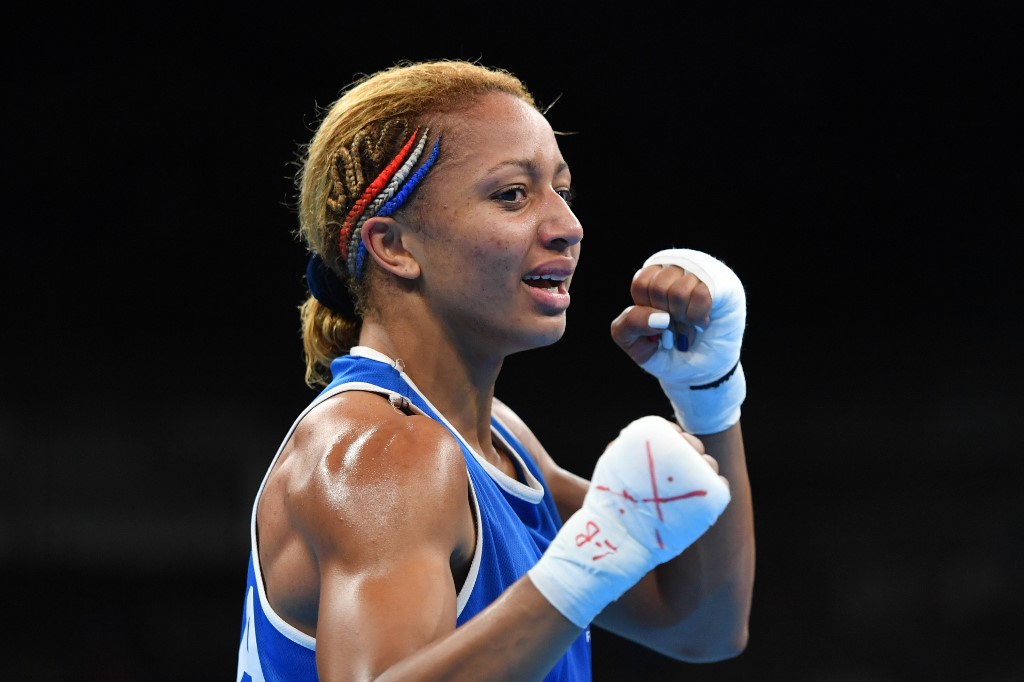 Estelle Yoka-Mossely, sacrée championne du monde des poids légers !