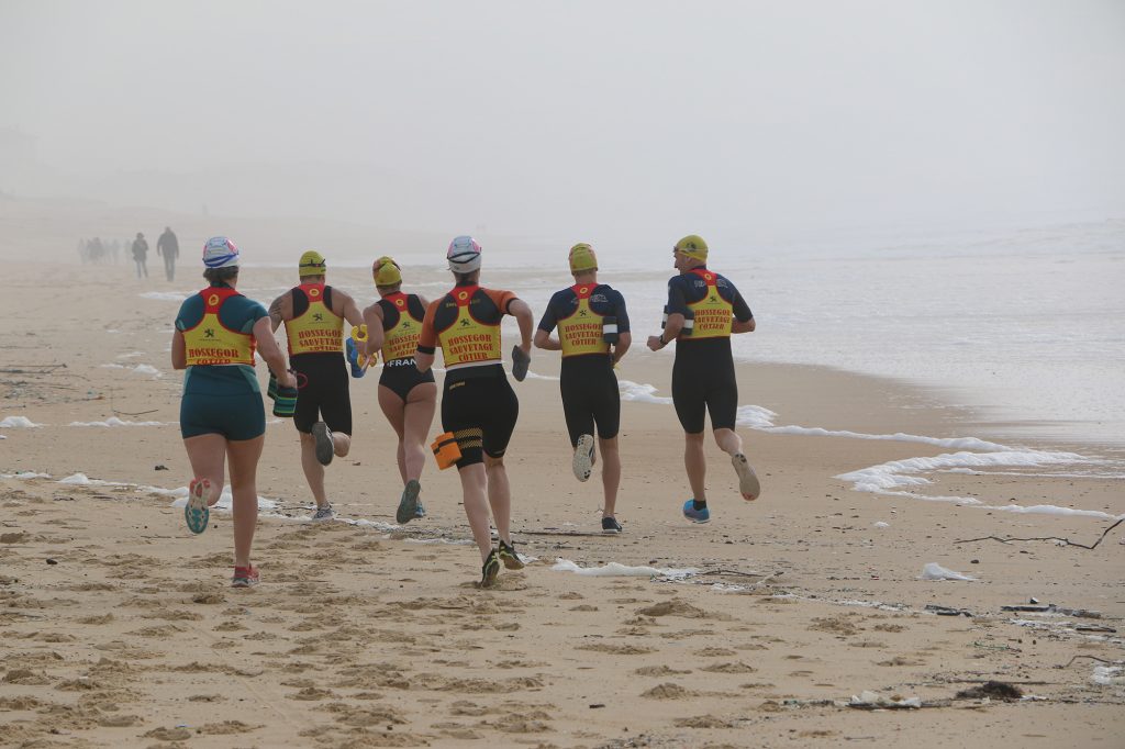 Emmanuelle Bescheron et Elsa Dabet, organisent le tout premier swimrun des Landes dimanche 16 juin, entre les communes d’Hossegor, Seignosse et Capbreton.
