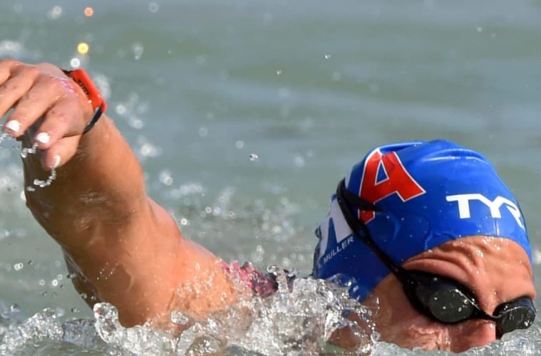 Trois jours après avoir manqué la qualification olympique pour les JO de Tokyo-2020, Aurélie Muller s’est offert la médaille d’argent du 5 km en eau libre.