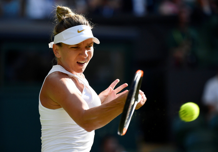 Simona Halep a soulevé le trophée de Wimbledon samedi. La Roumaine de 27 ans est revenue sur son incroyable victoire face à la grande Serena Williams.