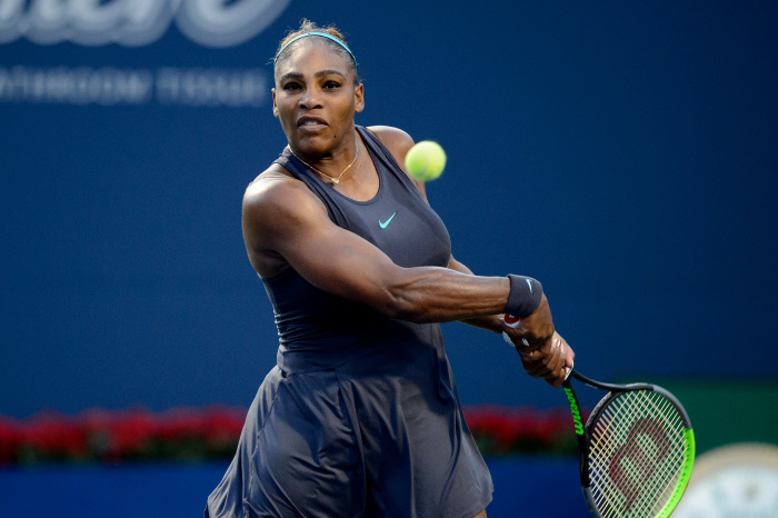 US Open : Serena Williams pulvérise Sharapova