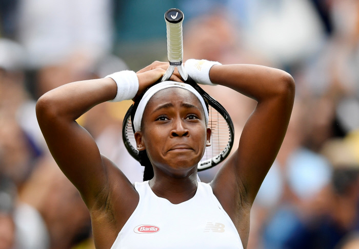 La surdouée des courts Cori Gauff, 15 ans, a remporté son premier titre WTA dimanche à Linz en battant en finale la Lettone Jelena Ostapenko (6-3, 1-6, 6-2)