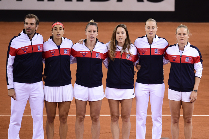 Fed Cup : Julien Benneteau reconduit la même équipe pour la finale en Australie