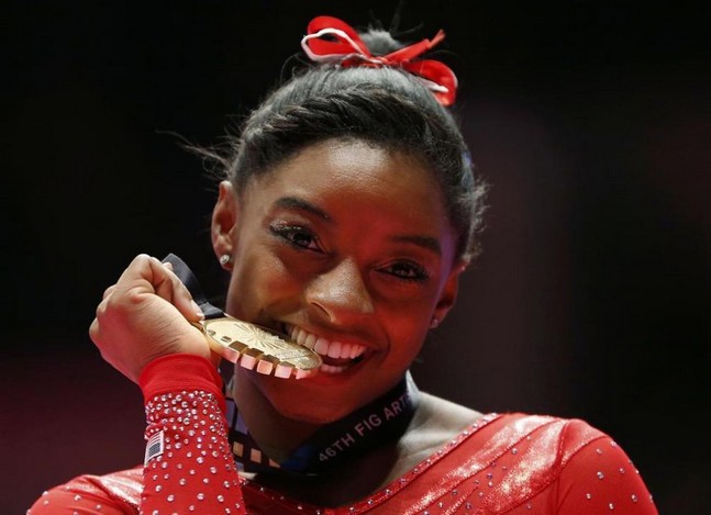 La récap du week-end : Simone Biles, l'impératrice