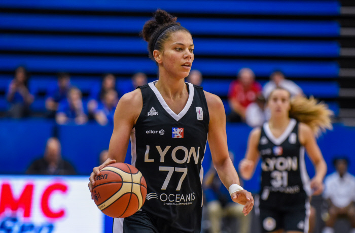 Ligue féminine de basketball (J1) - L'outsider lyonnais s'offre Bourges le pionnier