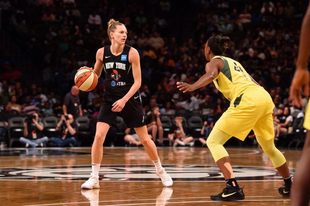 Après avoir brillé avec Bourges pendant trois saisons, Marine Johannès est partie vivre son rêve américain, recrutée par le Liberty de New York en WNBA.