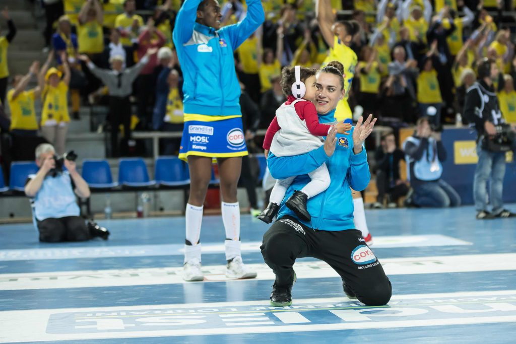 Mamans championnes : ces dernières années, beaucoup de sportives pros n’ont pas hésité à faire une pause maternité avant de revenir au plus haut-niveau.