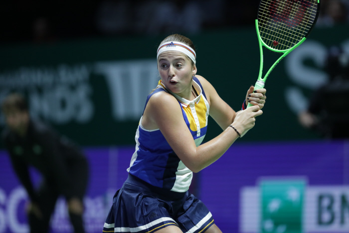 Jelena Ostapenko a remporté dimanche le tournoi WTA de Luxembourg, en battant en finale l’Allemande Julia Görges, son premier succès depuis septembre 2017 !