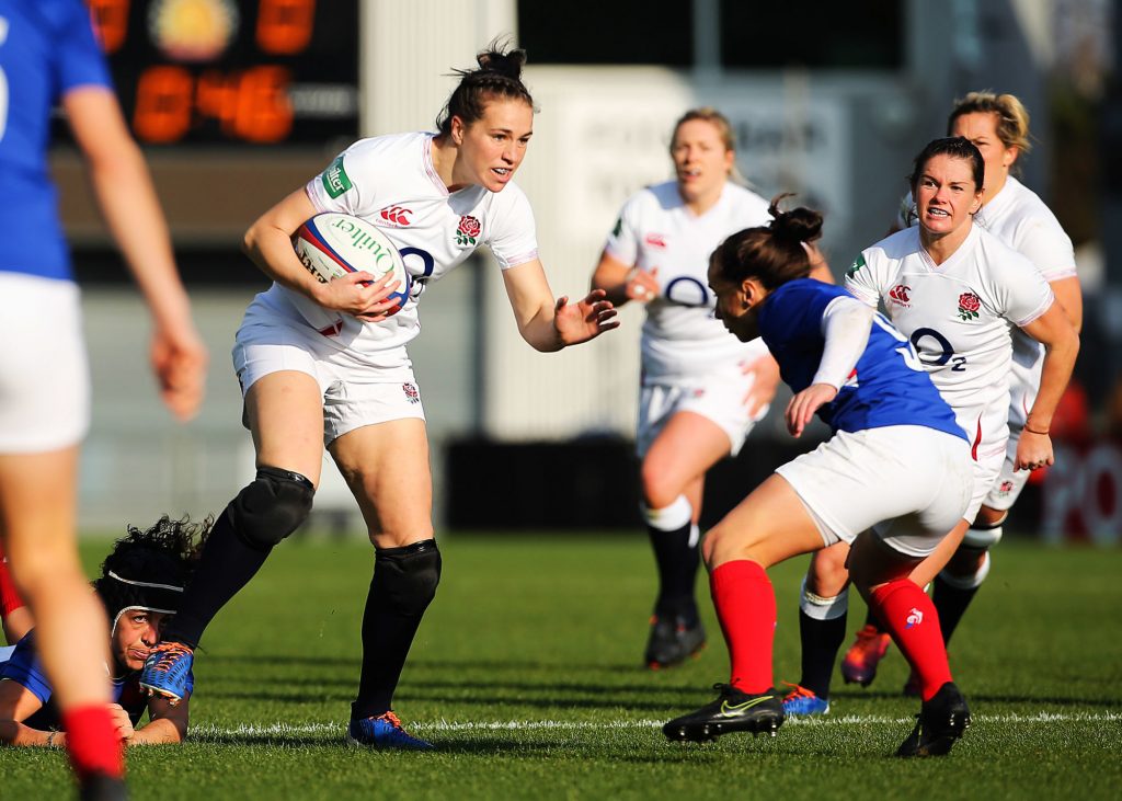 Terrible désillusion pour les rugbywomen françaises qui ont dominé le match avant de s'incliner dans les derniers instants face aux Anglaises (17-15).