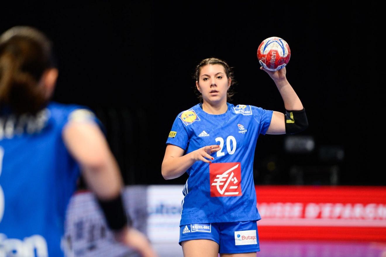 Les handballeuses françaises ont largement battu le Brésil (33-22) ce jeudi, à Tokyo, pour leur premier match de préparation au Mondial-2019.