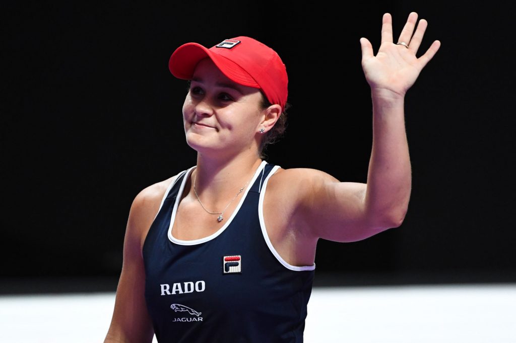 Ashleigh Barty, N.1 mondiale, a été titrée ce dimanche au Masters 2019 de Shenzhen après avoir battu la tenante du titre, l'Ukrainienne Elina Svitolina.