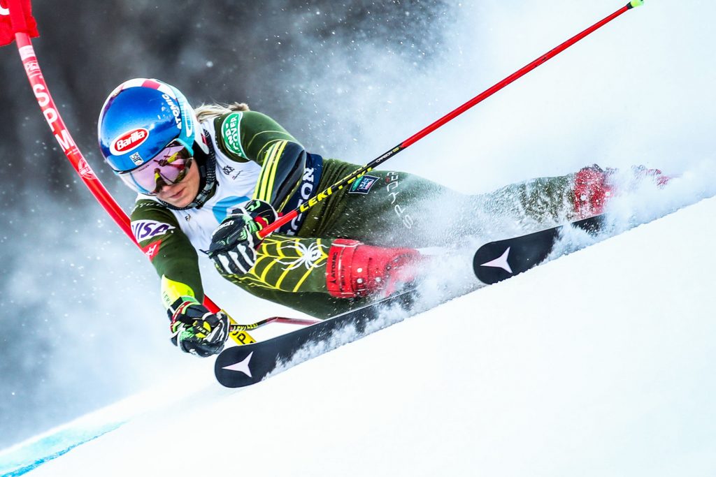 L'Américaine Mikaela Shiffrin a remporté ce dimanche le slalom de Killington (USA), signant ainsi sa 62e victoire en Coupe du monde de ski alpin.
