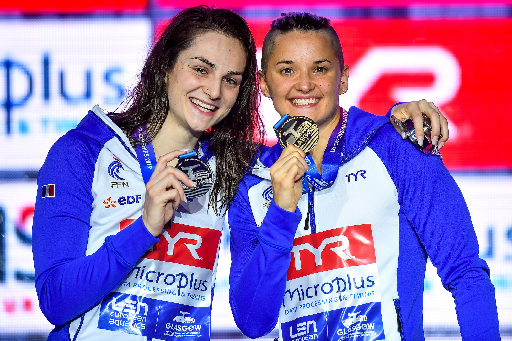Mélanie Hénique a remporté la médaille d’or de l’épreuve du 50 m papillon des Championnats d’Europe 2019 de natation en petit bassin jeudi, à Glasgow.