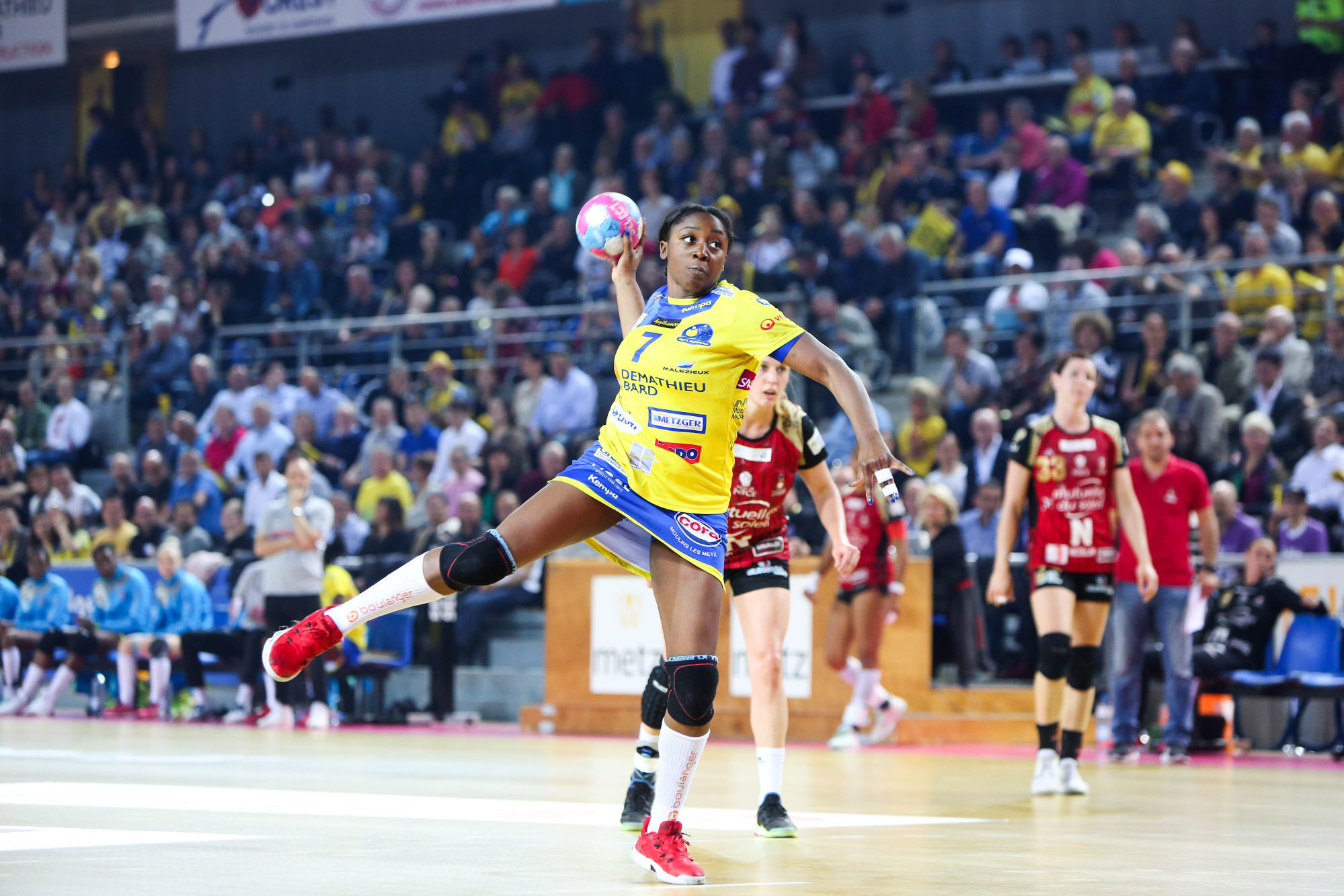 Après dix saisons sous les couleurs du Metz Handball, Grâce Zaadi (demi-centre) quittera le club lorrain en fin de saison pour rejoindre Rostov (Russie).