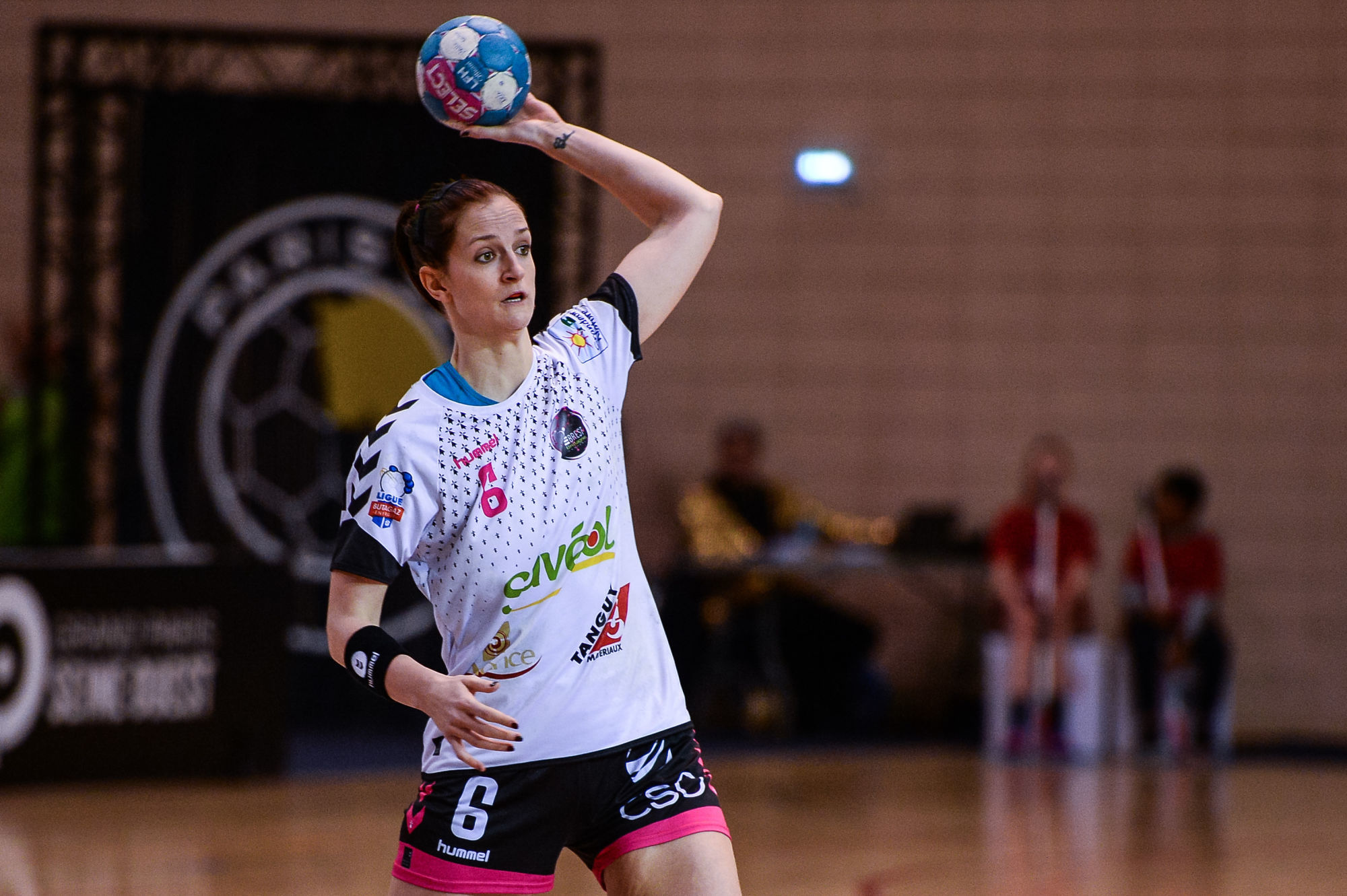 Tenue handball femme hotsell hummel