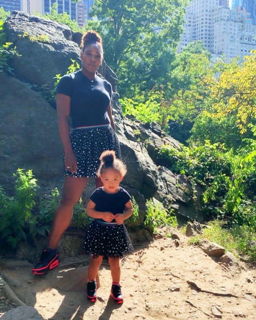 Ces sportives qui font de leurs enfants des stars : Estelle Mossely ou Serena Williams n'hésitent pas à montrer leur bout de chou sur leurs réseaux sociaux.