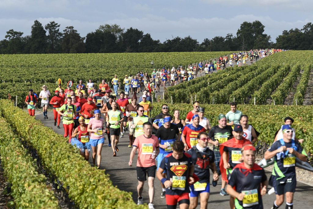 Vous voulez pimenter vos sorties running du week-end ? No problem ! Nous avons réalisé un top 5 des courses insolites pour s'amuser tout en faisant du sport.