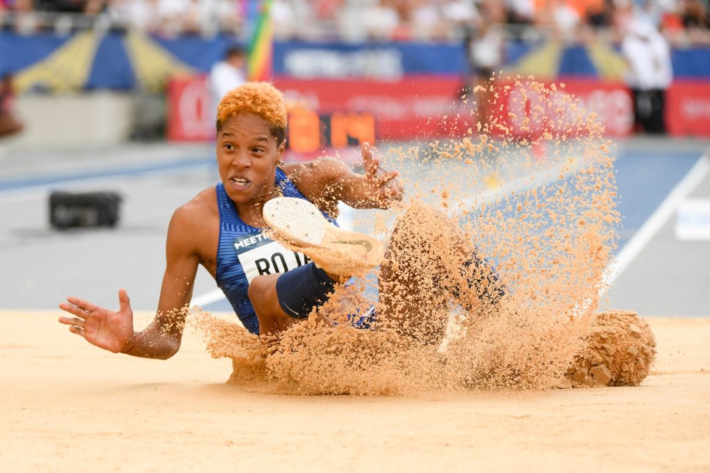 La Vénézuélienne Yulimar Rojas a battu le record du monde du triple saut féminin en salle ce week-end lors du meeting de Madrid avec un bond à 15,43 m.