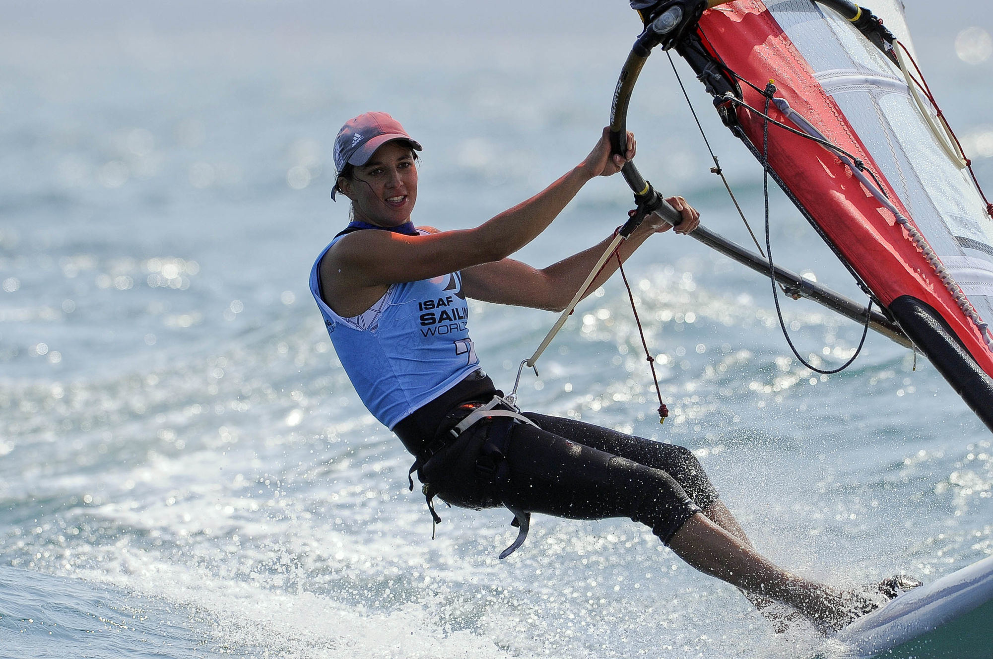 La Française Charline Picon, championne olympique en titre de planche à voile (RS:X), a remporté la médaille d’argent  de la medal race des Mondiaux-2020.