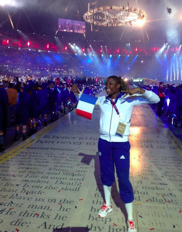 La sprinteuse Ayodélé Ikuesan-Oudart nous dévoile sa routine sport à la maison pendant le confinement : trois exercices faciles... mais rudement efficaces !