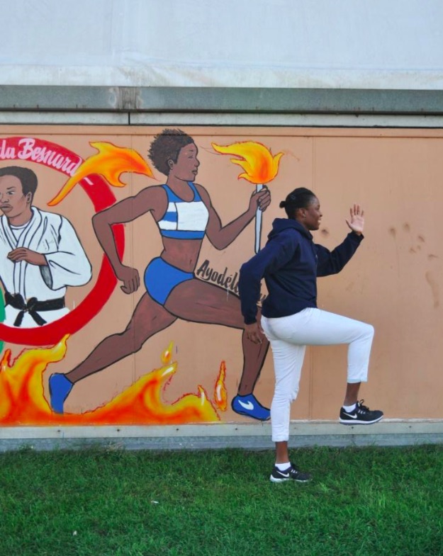 La sprinteuse Ayodélé Ikuesan-Oudart nous dévoile sa routine sport à la maison pendant le confinement : trois exercices faciles... mais rudement efficaces !