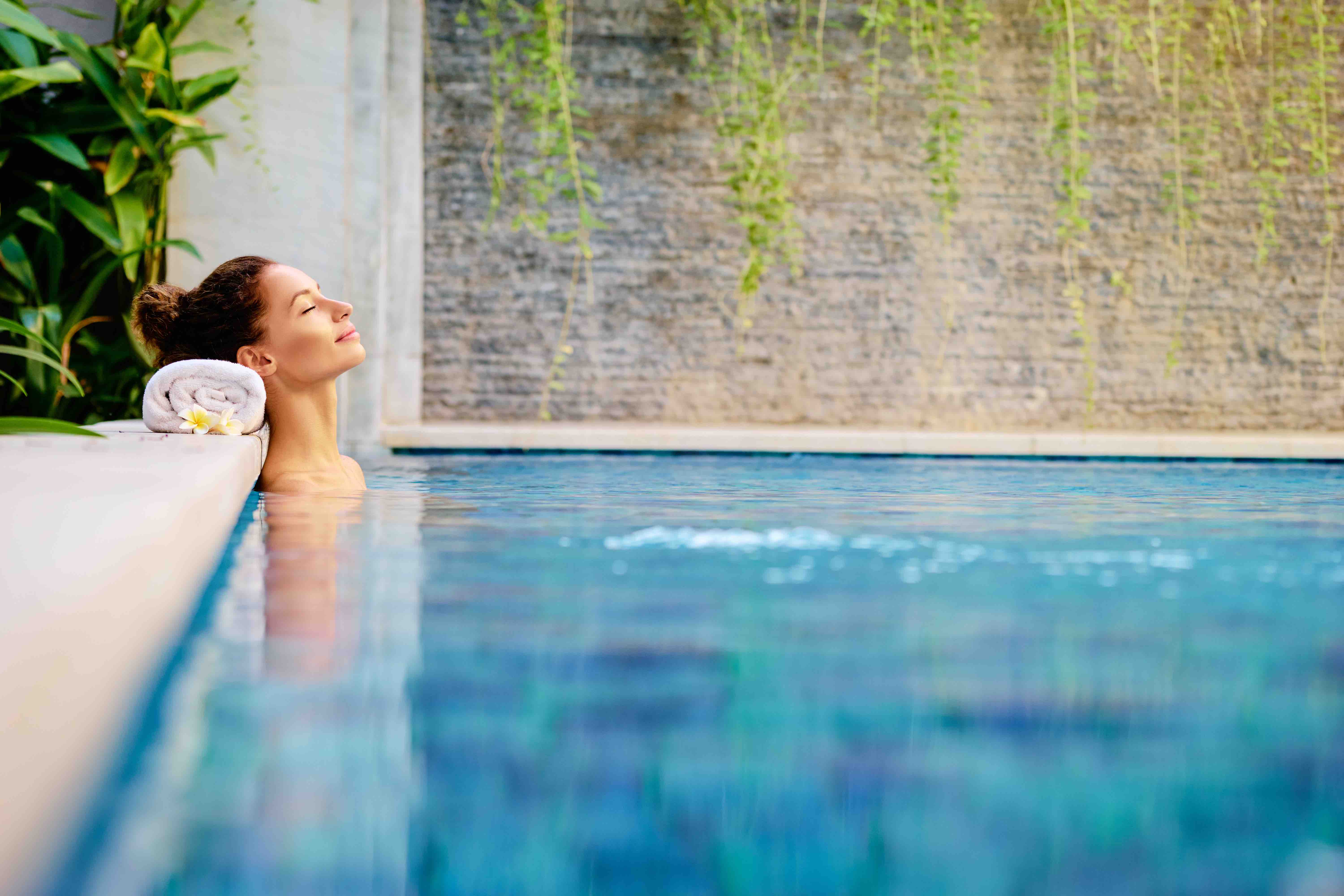 De quoi rêve chaque femme après le sport ? D’un bon spa, un endroit somptueux où notre seule préoccupation est la détente, la santé et notre bien-être.