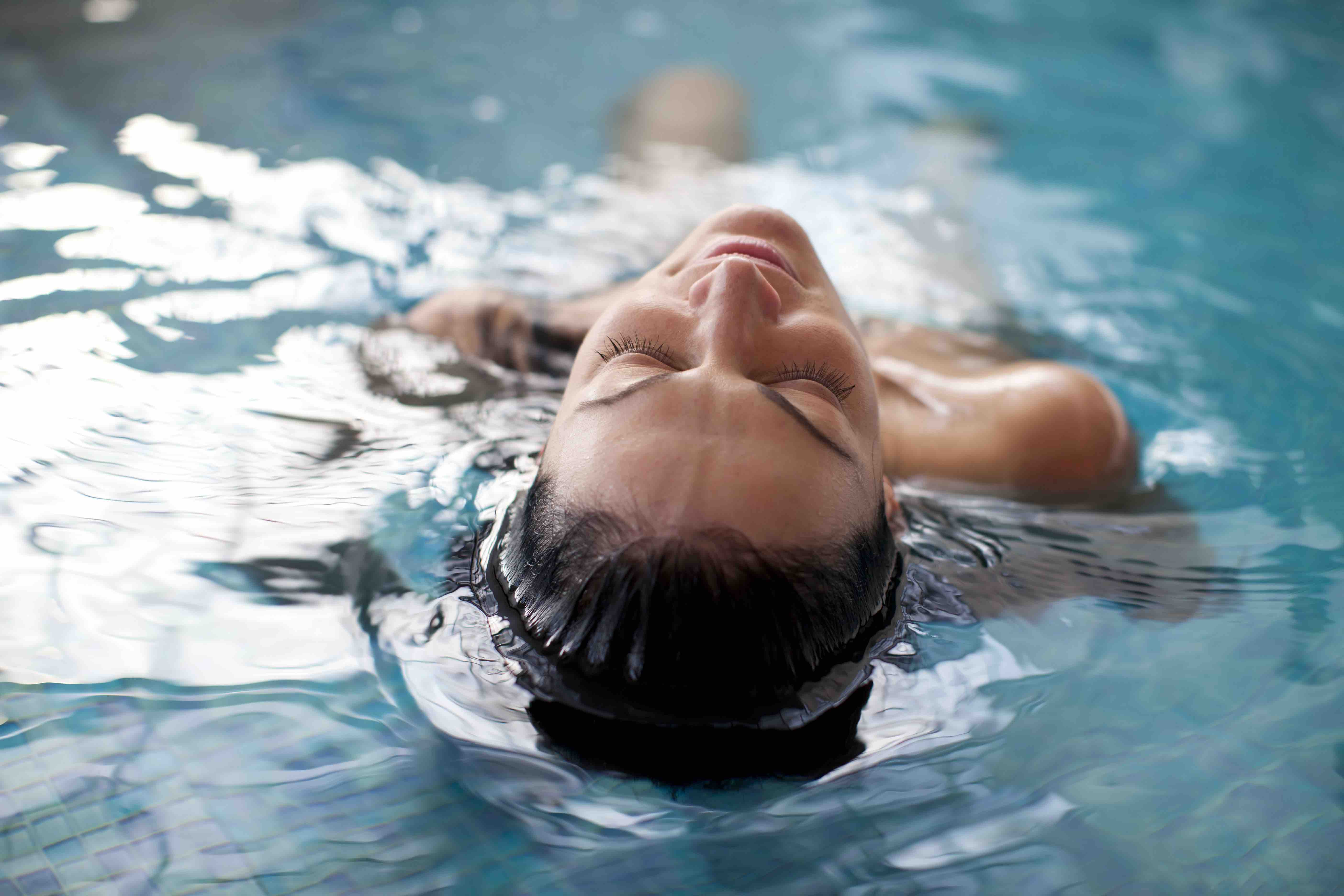 De quoi rêve chaque femme après le sport ? D’un bon spa, un endroit somptueux où notre seule préoccupation est la détente, la santé et notre bien-être.