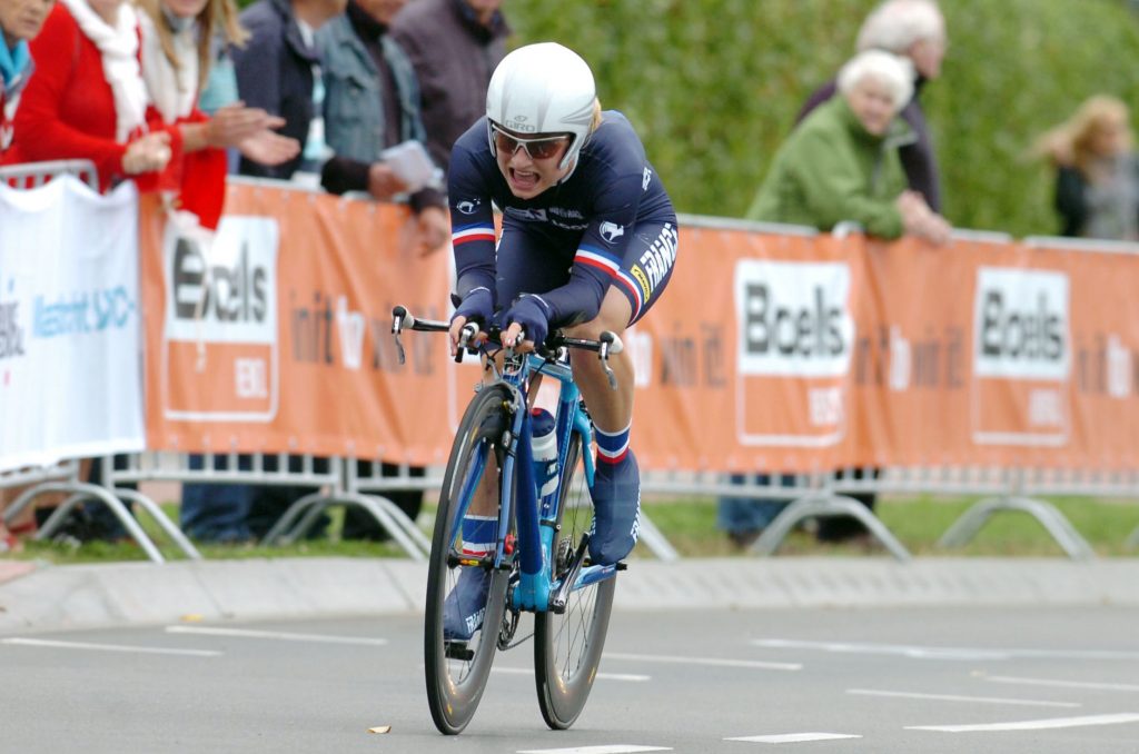 Eva Mottet, grand espoir du cyclisme féminin en junior et fille du coureur Charly Mottet, est décédée ce mercredi à l'âge de 25 ans.