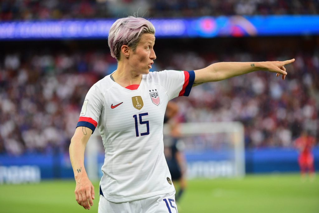 « Nous avons un nationaliste blanc à la Maison Blanche ». La footballeuse star des États-Unis Megan Rapinoe s’en prend de nouveau au président Donald Trump.