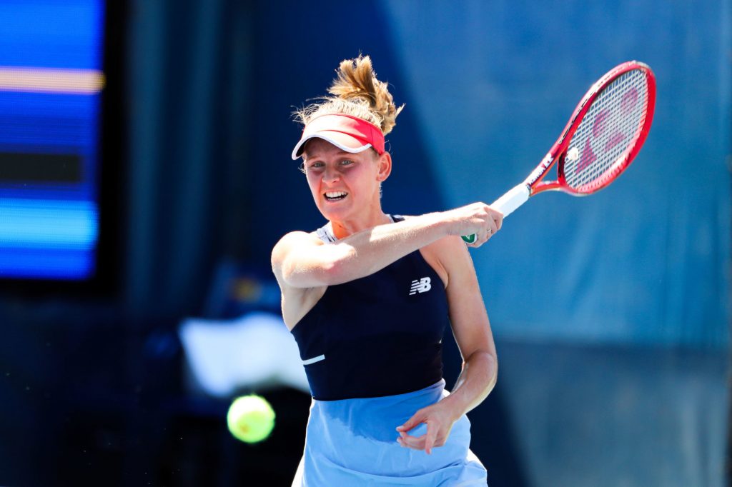 Fiona Ferro (53e mondiale) a remporté samedi le Challenge Elite FFT à Nice, en s'imposant en finale face à la N°1 Française Kristina Mladenovic (42e).