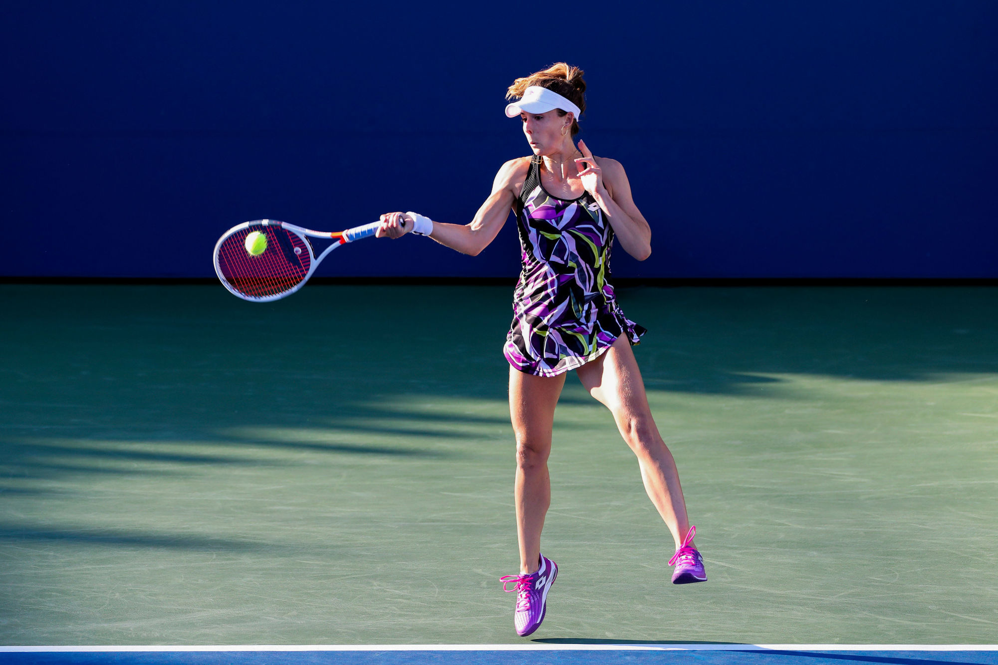 Wta Cincinnati Cornet Surprend Kenin N 4 Mondiale Au 1er Tour Women Sports