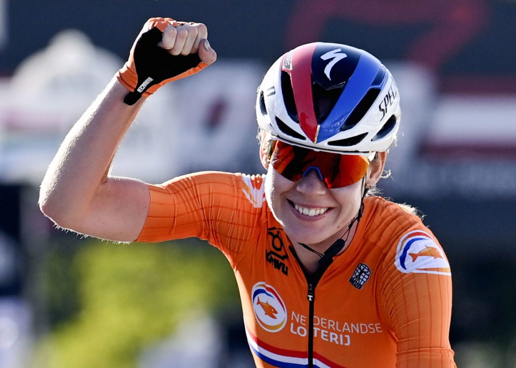 La championne du monde en titre Anna van der Breggen a prolongé sa belle série de victoires sur la Flèche Wallonne féminine ce mercredi.