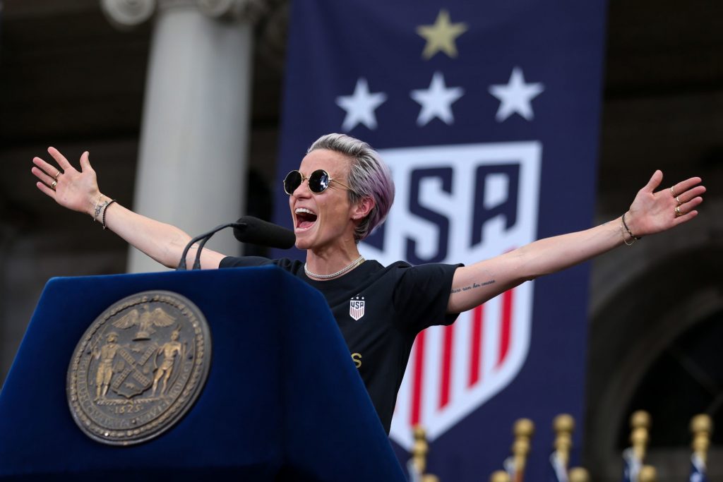 La footballeuse américaine Megan Rapinoe a explosé de joie après l’élection de Joe Biden et de sa vice-présidente Kamala Harris.