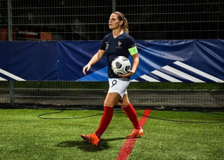 Eugénie Le Sommer (31 ans) poursuit sa belle évolution dans le monde du football en devant secrétaire générale de l’UNFP.