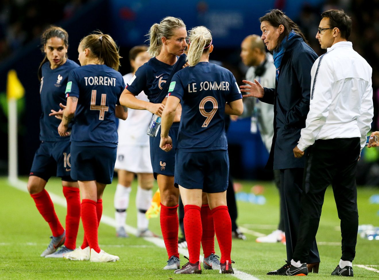 Amandine Henry et Corinne Diacre : un conflit qui fait du bruit…