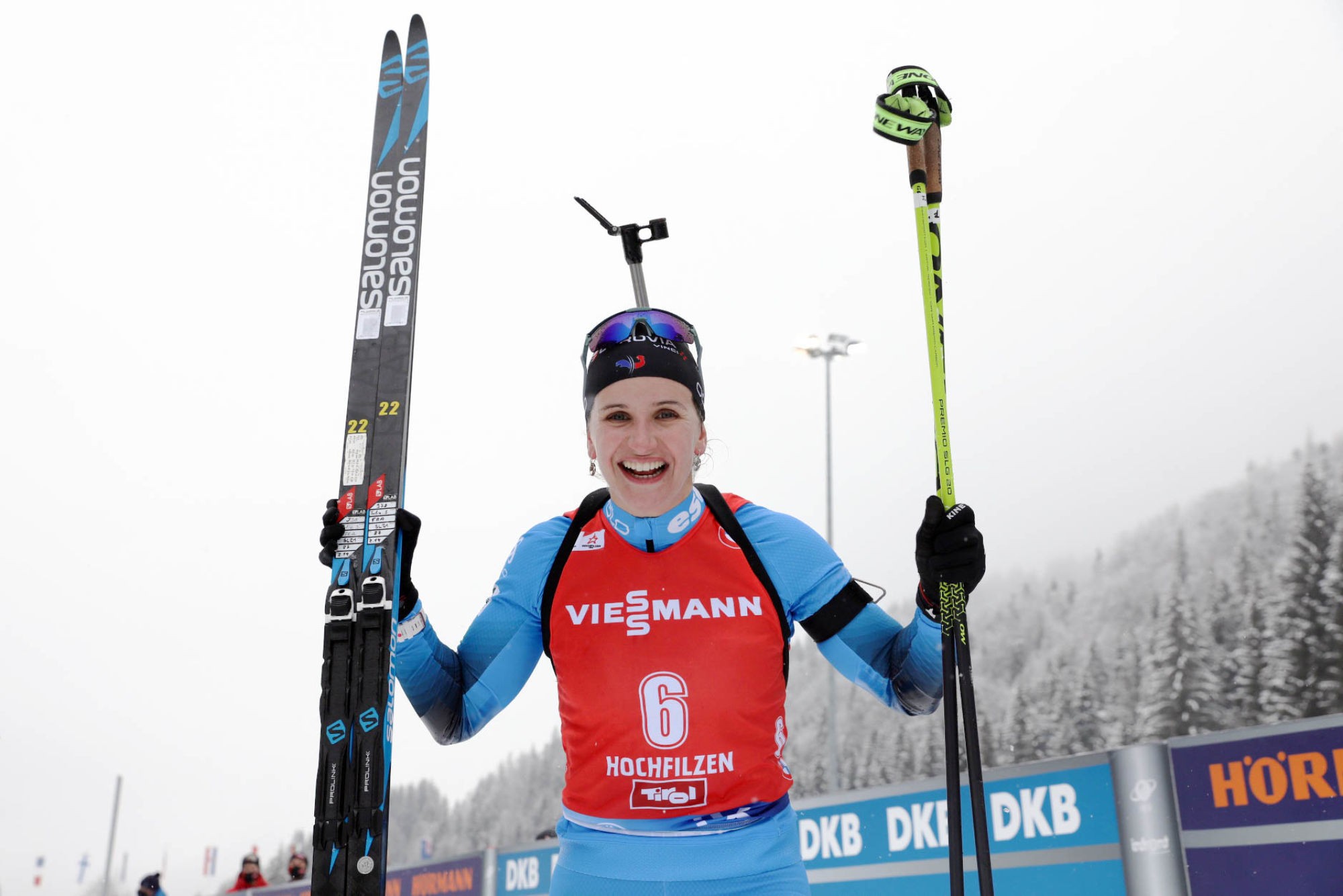 La Française Julia Simon a décroché son premier podium de la saison dimanche en terminant 3e de la poursuite d'Hochfilzen, en Autriche.