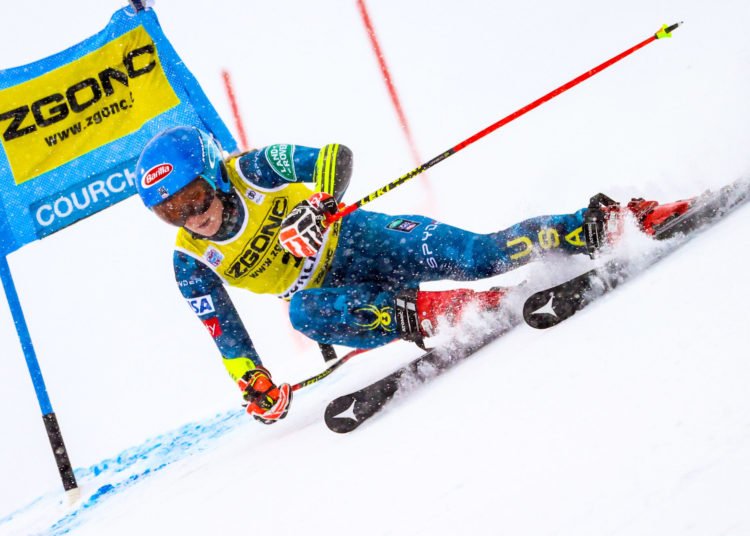 Ski alpin (Courchevel) : première victoire depuis janvier pour Mikaela Shiffrin, Tessa Worley sur le podium