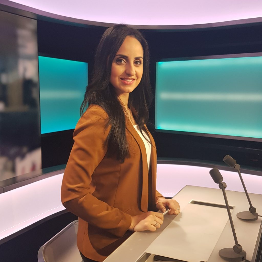 Zineb El Houari (journaliste & chroniqueuse sportive sur France 24) : « Si je peux jouer au foot, je peux en parler sur un plateau télé ! ».