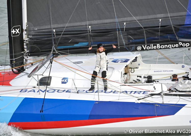 Clarisse Crémer, 12e du Vendée Globe et première femme au classement